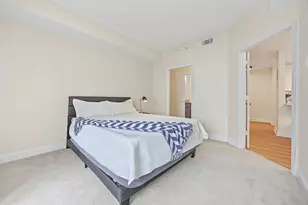 1075 Peachtree Walk NE, Atlanta, GA 30309 - Photo 8