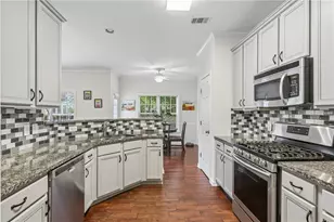 3015 St Andrews Ct, Cumming, GA 30041 - Photo 10