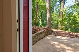 2661 Collier Dr NW, Atlanta, GA 30318 - Photo 28