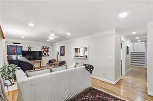 1742 Woodcliff Pl, Atlanta, GA 30329 - Photo 14