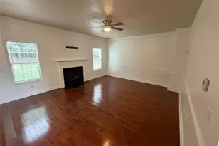 9469 Carnes Crossing Cir, Jonesboro, GA 30236 - Photo 4