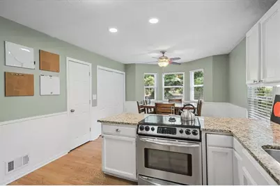 98 Geraldine Drive SE, Smyrna, GA 30082 - Photo 10