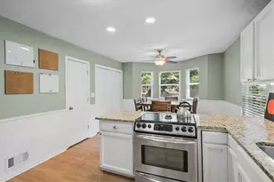 98 Geraldine Dr SE, Smyrna, GA 30082 - Photo 10