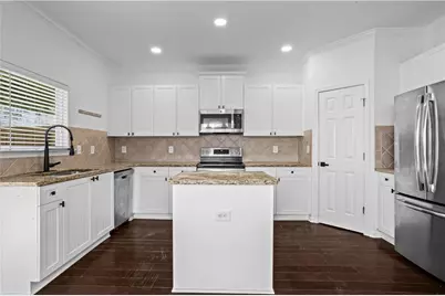 1108 Liberty Parkway NW, Atlanta, GA 30318 - Photo 10