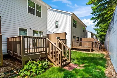 1108 Liberty Parkway NW, Atlanta, GA 30318 - Photo 16