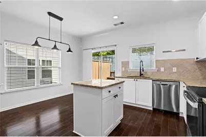 1108 Liberty Parkway NW, Atlanta, GA 30318 - Photo 12