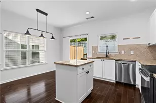 1108 Liberty Pkwy NW, Atlanta, GA 30318 - Photo 12