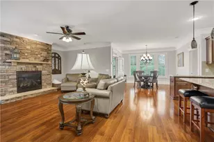 263 Somerset Cir, Woodstock, GA 30189 - Photo 2