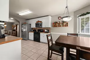 1444 Jefferson Walk Cir, Jefferson, GA 30549 - Photo 16