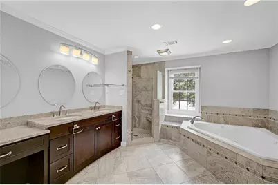 8180 Tynecastle Drive, Sandy Springs, GA 30350 - Photo 8