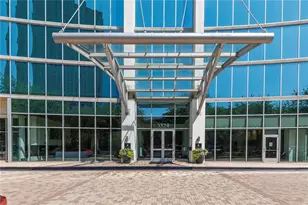 3324 Peachtree Rd NE, Atlanta, GA 30326 - Photo 2