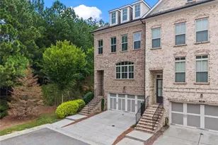 1402 Wisteria Wall Dr, Suwanee, GA 30024 - Photo 2