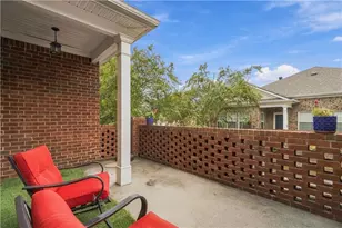 341 Villa Park Cir, Stone Mountain, GA 30087 - Photo 2