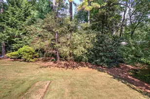 2747 Pinestream Dr NE, Marietta, GA 30068 - Photo 52