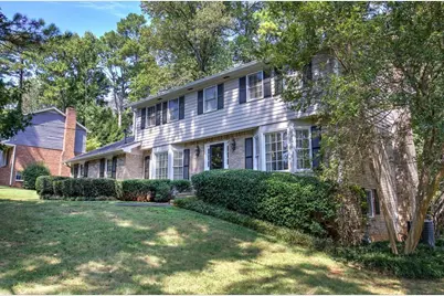 2747 Pinestream Drive NE, Marietta, GA 30068 - Photo 10