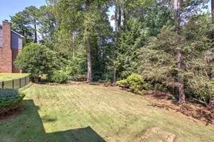2747 Pinestream Dr NE, Marietta, GA 30068 - Photo 8