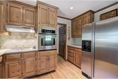 2747 Pinestream Drive NE, Marietta, GA 30068 - Photo 20