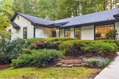 2658 Chimney Springs Drive, Marietta, GA 30062 - Photo 2