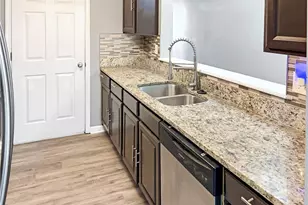 6203 Fairington Ridge Cir, Lithonia, GA 30038 - Photo 2