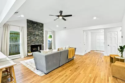 1113 Capital Club Circle NE, Brookhaven, GA 30319 - Photo 8