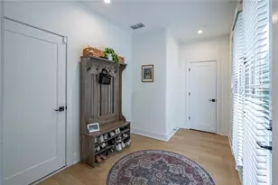 1840 Gotham Ln NE, Atlanta, GA 30324 - Photo 4