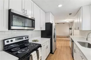 3220 Bethesda Park Ct, Lawrenceville, GA 30044 - Photo 12