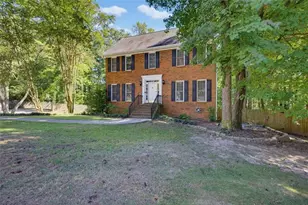 2711 Lochraven Ct, Snellville, GA 30039 - Photo 2