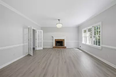 2711 Lochraven Court, Snellville, GA 30039 - Photo 10