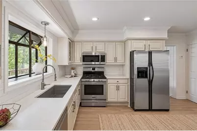 4341 Peachtree Dunwoody Road NE, Atlanta, GA 30342 - Photo 10