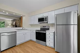 1237 Druid Knoll Dr NE, Brookhaven, GA 30319 - Photo 10