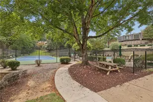 60 Ivy Pkwy NE, Atlanta, GA 30342 - Photo 40