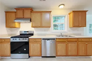 855 Minor Creek Way NW, Lilburn, GA 30047 - Photo 16