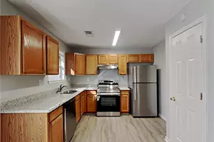 7010 Mahogany Dr, Fairburn, GA 30213 - Photo 2