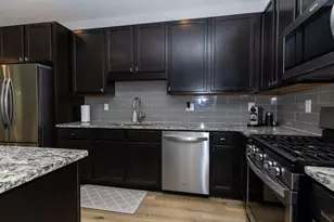 2857 Regal Park NW, Atlanta, GA 30318 - Photo 10