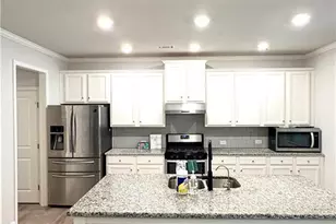 3235 IVY FARM PATH, Buford, GA 30519 - Photo 10