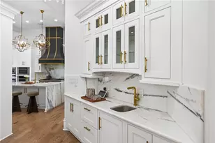 5320 Riverview Rd NW, Atlanta, GA 30327 - Photo 10