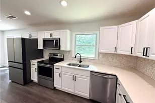 5456 Brownlee Rd, Stone Mountain, GA 30087 - Photo 22