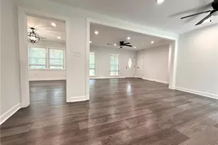 5456 Brownlee Rd, Stone Mountain, GA 30087 - Photo 20