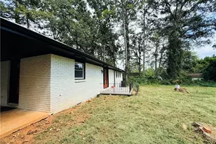 5456 Brownlee Rd, Stone Mountain, GA 30087 - Photo 40