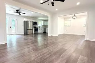 5456 Brownlee Rd, Stone Mountain, GA 30087 - Photo 10