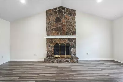 1349 Ashbrook Drive, Lawrenceville, GA 30043 - Photo 8