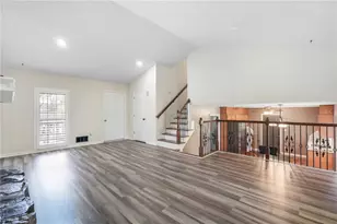 1349 Ashbrook Dr, Lawrenceville, GA 30043 - Photo 6