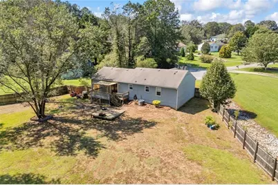 374 Meadow Trace Drive, Auburn, GA 30011 - Photo 18