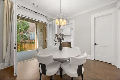 3715 Peachtree Road NE #9, Atlanta, GA 30319 - Photo 10
