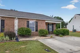 1570 Louise Anderson Dr, Griffin, GA 30224 - Photo 2