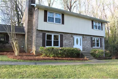 620 Oakstone Way, Roswell, GA 30075 - Photo 2