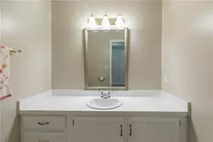620 Oakstone Way, Roswell, GA 30075 - Photo 16