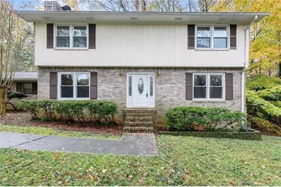 620 Oakstone Way, Roswell, GA 30075 - Photo 1