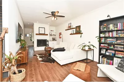 230 West Avenue #1, Carrollton, GA 30117 - Photo 2