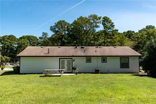 1077 Sawgrass Ct SW, Lilburn, GA 30047 - Photo 34